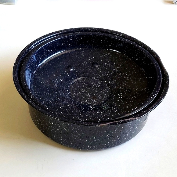 Kitchen Vintage Black White Speckled Enamel 1 Round Roasting Pan With